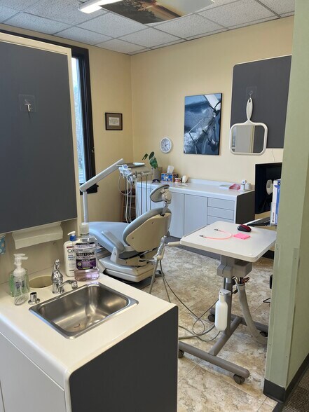 52 Colchester Ave, Burlington, VT à louer - Photo intérieure – Image 3 sur 15