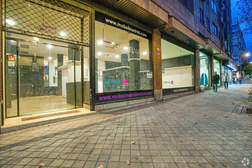 Immeuble residentiel dans Madrid, Madrid à vendre - Photo intérieure – Image 1 sur 1