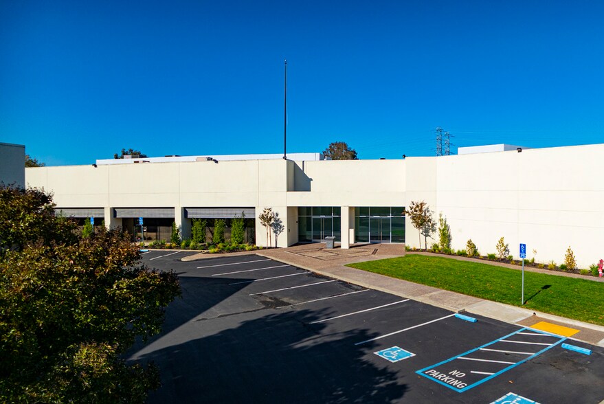 4221-4227 Technology Dr, Fremont, CA à louer - Photo de l’immeuble – Image 1 sur 7