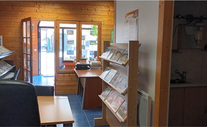 Local commercial dans Albertville à louer - Photo de l’immeuble – Image 3 sur 6