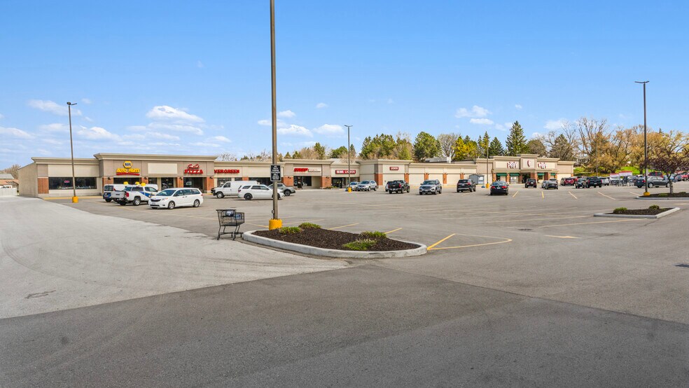 1520-1566 E Sumner St, Hartford, WI à vendre - Photo de l’immeuble – Image 2 sur 10