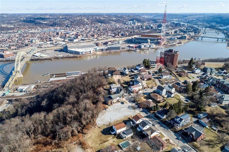 200 Fingal St, Pittsburgh, PA à vendre - Photo de l’immeuble – Image 3 sur 12