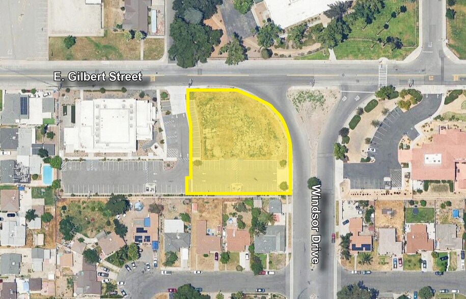 East Gilbert St, San Bernardino, CA à louer - Photo de l’immeuble – Image 2 sur 6