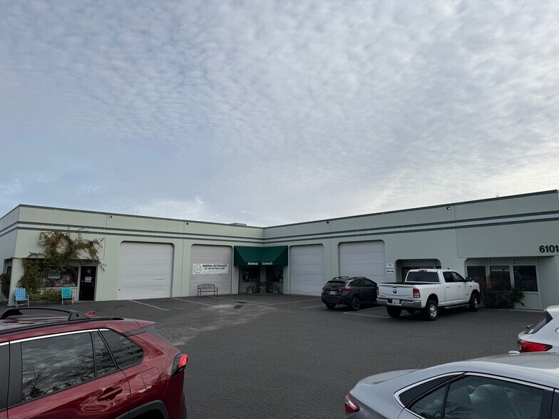 6101 Enterprise Dr, Diamond Springs, CA à louer - Photo de l’immeuble – Image 2 sur 5