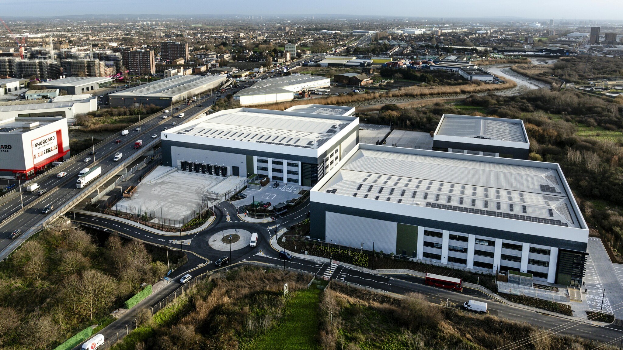 Jenkins Ln, Barking à louer Photo principale– Image 1 sur 16