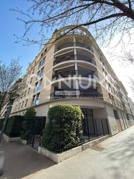 Bureau dans Lyon à louer - Photo de l’immeuble – Image 1 sur 12