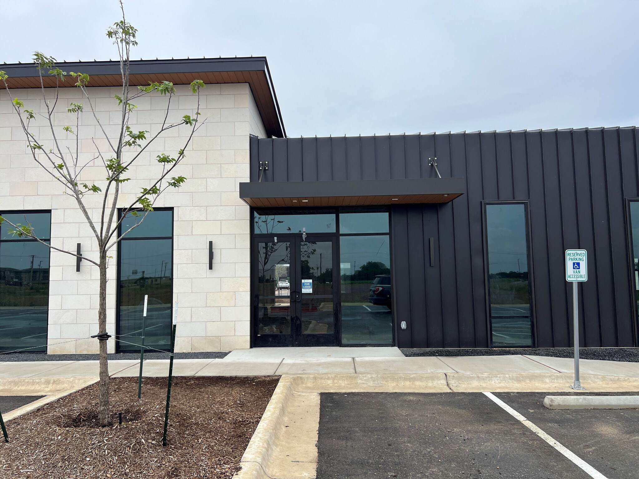 10861 183A Toll Rd, Leander, TX à louer Photo principale– Image 1 sur 4