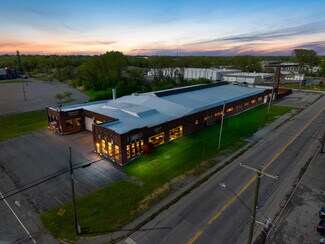 Plus de détails pour 701 Hiawatha Blvd E, Syracuse, NY - Industriel/Logistique à vendre