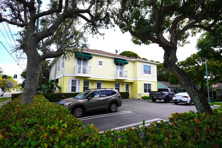 150 N Swinton Ave, Delray Beach, FL à vendre - Photo de l’immeuble – Image 2 sur 17