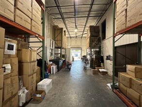 4701-4755 NE 12th Ave, Oakland Park, FL à louer Photo intérieure– Image 2 sur 8