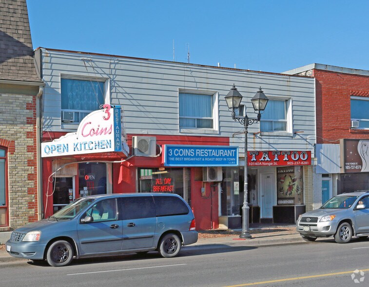 10140 Yonge St, Richmond Hill, ON à vendre - Photo principale – Image 2 sur 5