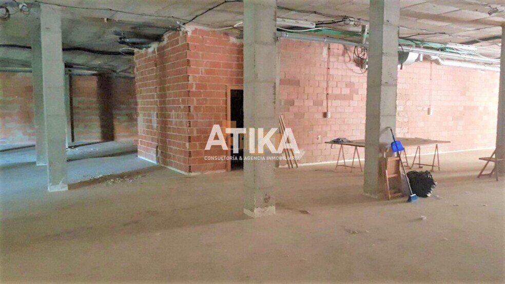 Local commercial dans València à louer - Photo de l’immeuble – Image 2 sur 7