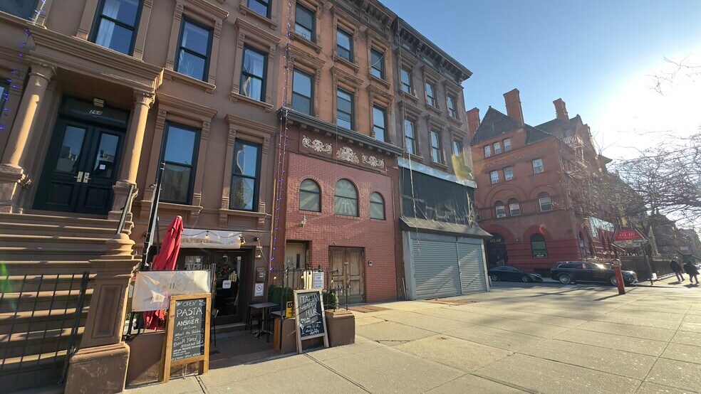 262 Malcolm X Blvd, New York, NY à vendre - Photo de l’immeuble – Image 3 sur 10