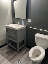 174-176 N York Rd, Elmhurst, IL à vendre Photo intérieure– Image 2 sur 6