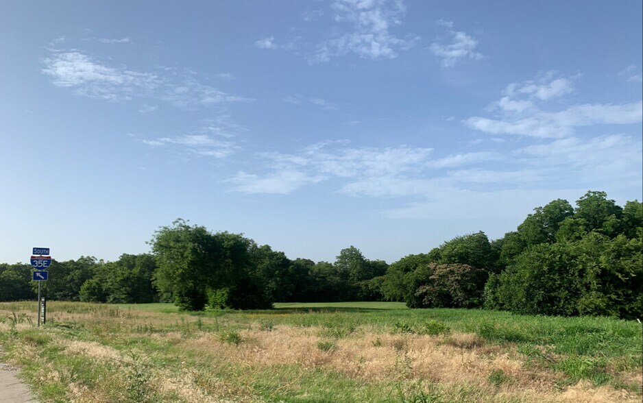 Frontage Rd. N I-35, Denton, TX à vendre - Photo de l’immeuble – Image 2 sur 5