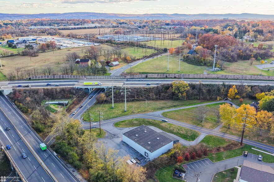 25 Werley Rd, Allentown, PA à vendre - Photo de l’immeuble – Image 3 sur 35