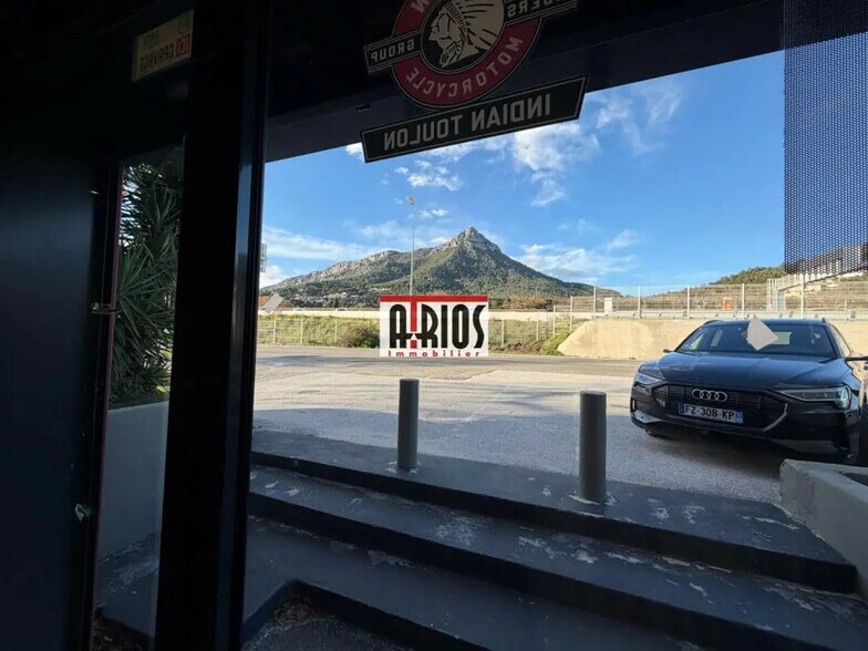 Local d’activités dans La Garde à louer - Photo intérieure – Image 2 sur 13