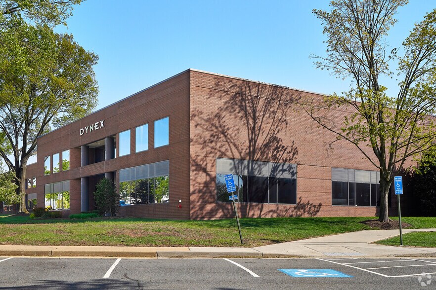 14340-14370 Sullyfield Cir, Chantilly, VA à louer - Photo de l’immeuble – Image 3 sur 4