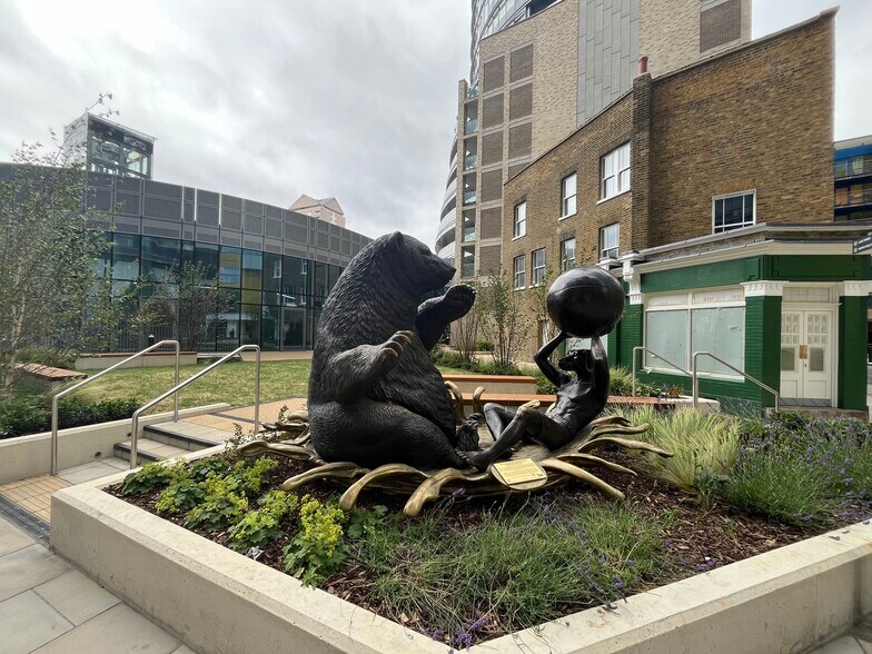 52 Marsh Wall, Londres à louer - Photo de l’immeuble – Image 3 sur 8