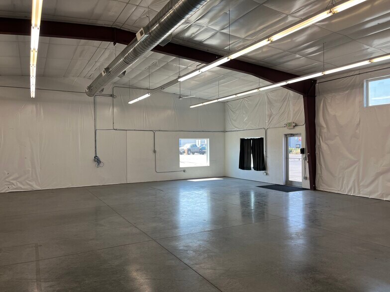 1893 Airport Way, Richland, WA à vendre - Photo intérieure – Image 2 sur 21