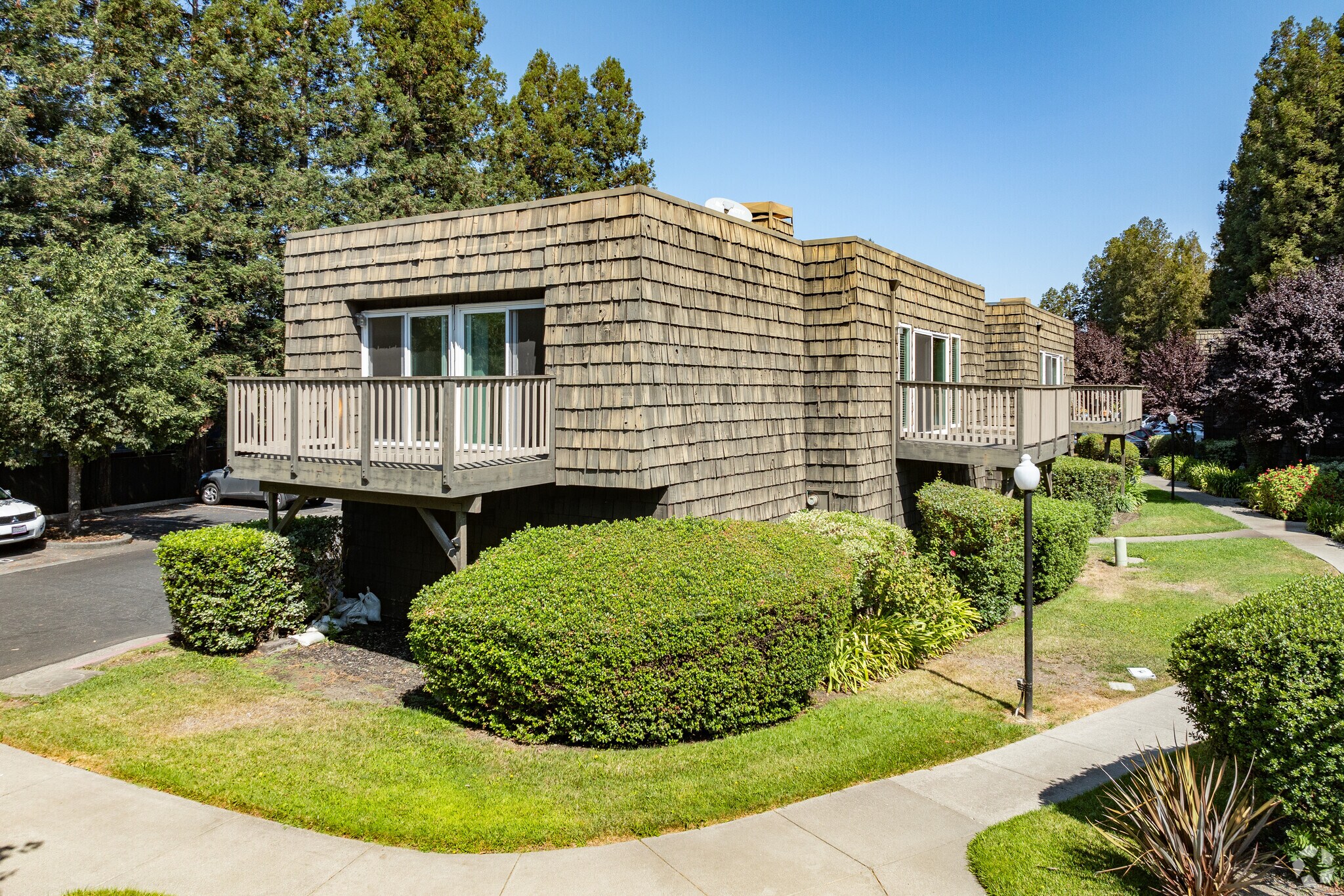 725 W College Ave, Santa Rosa, CA à vendre Photo principale– Image 1 sur 25