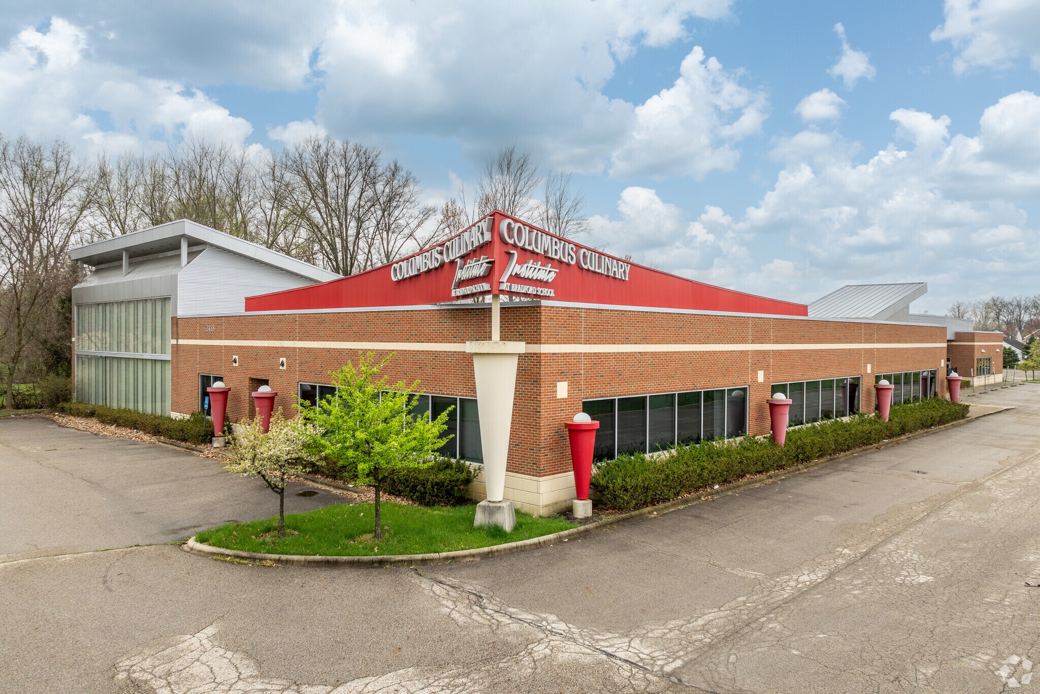 2435 Stelzer Rd, Columbus, OH à vendre Photo de l’immeuble– Image 1 sur 5