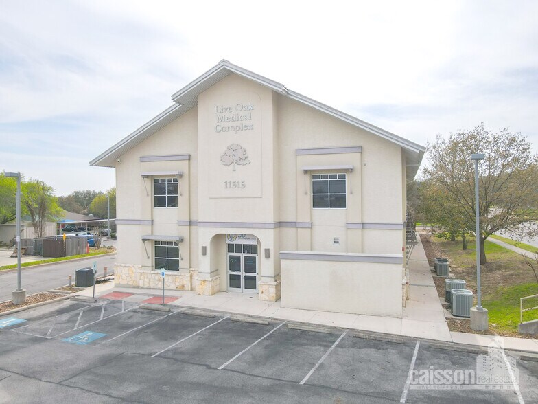11515 Toepperwein Rd, San Antonio, TX à louer - Photo de l’immeuble – Image 2 sur 12