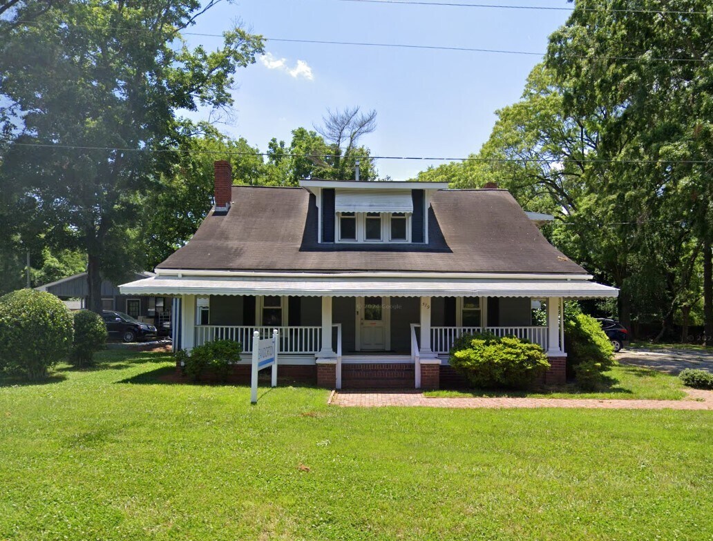 579 West St, Pittsboro, NC à louer Photo de l’immeuble– Image 1 sur 29