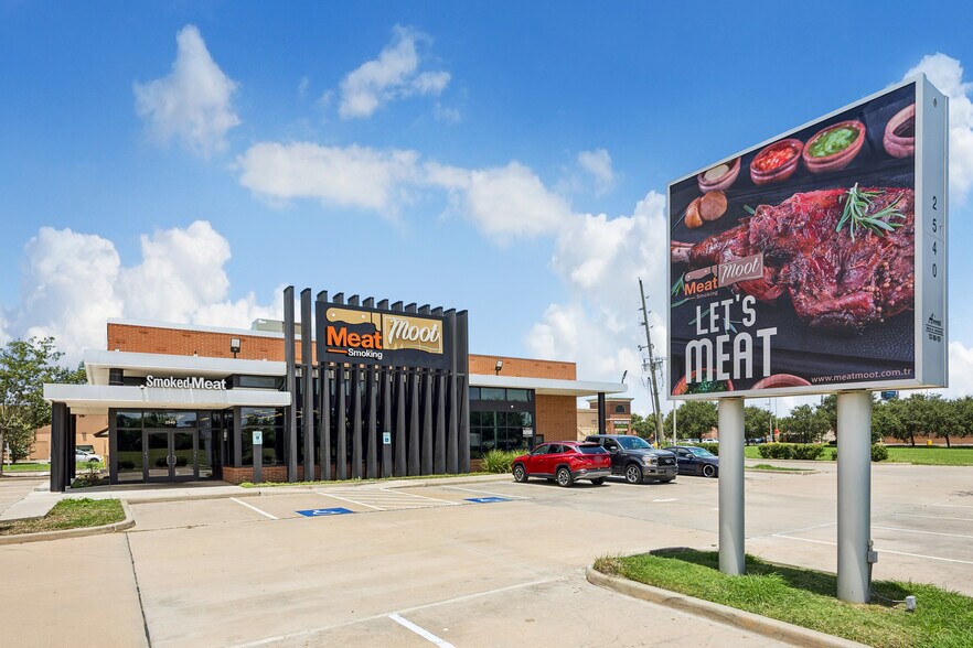 2540 Eldridge Pky, Houston, TX à vendre - Photo de l’immeuble – Image 3 sur 16