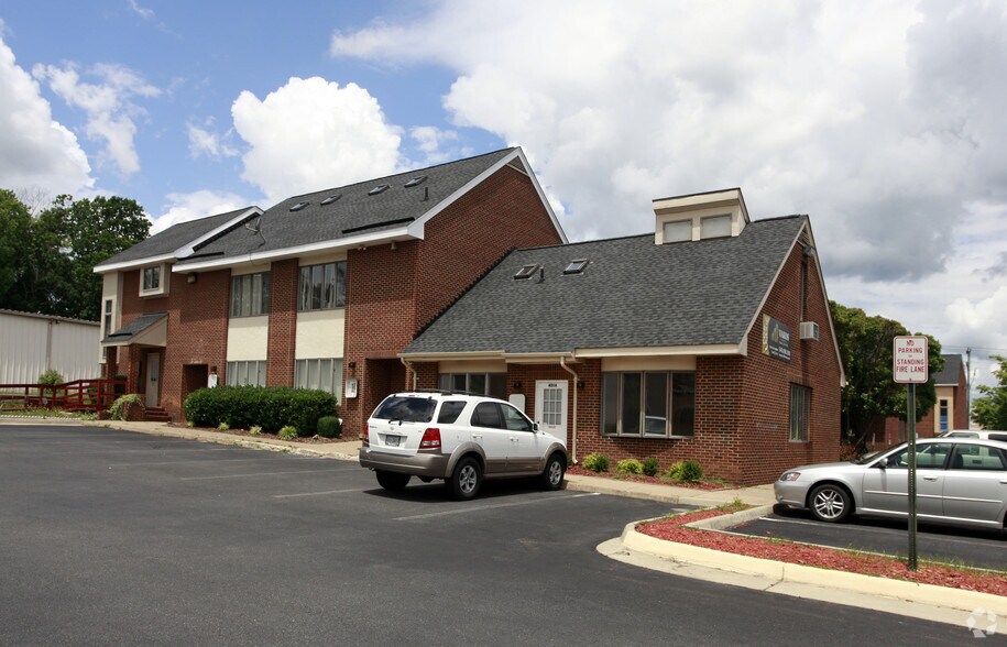 4016-4022 Plank Rd, Fredericksburg, VA à louer - Photo principale – Image 3 sur 10