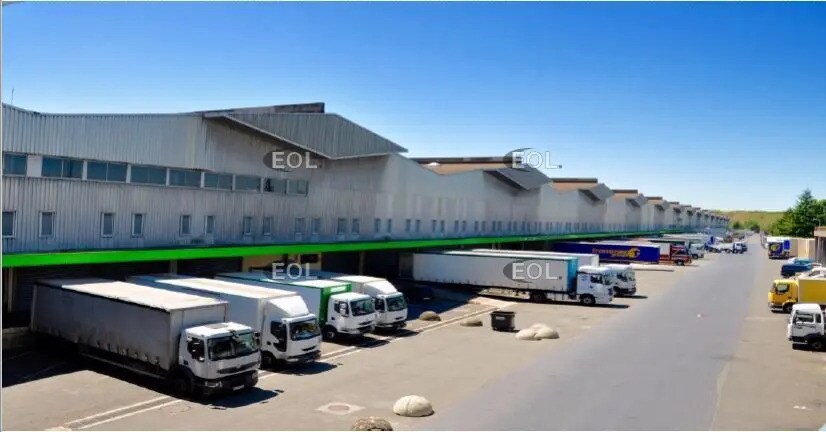 Industriel/Logistique dans Aulnay-sous-Bois à louer - Photo de l’immeuble – Image 1 sur 1