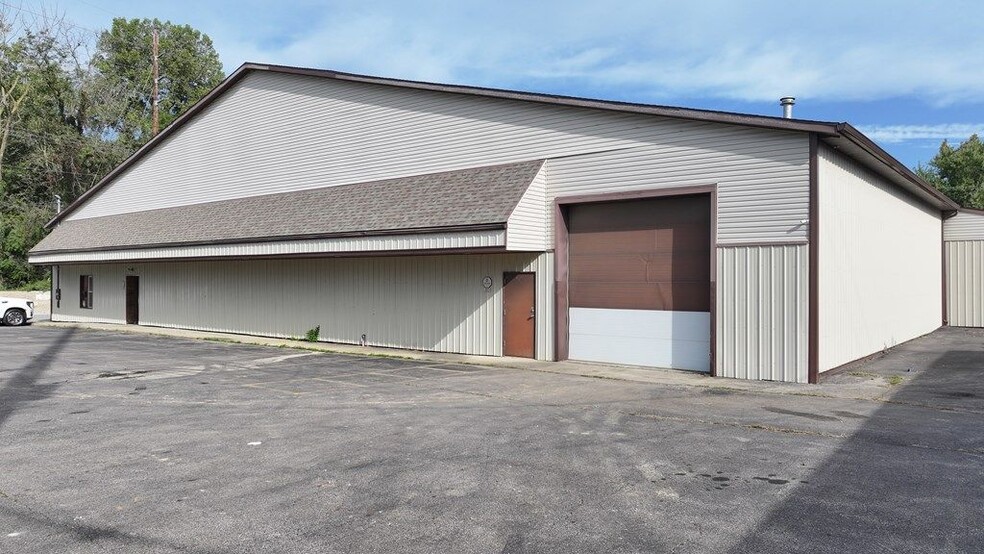 401 Ashland Rd, Mansfield, OH à vendre - Photo de l’immeuble – Image 3 sur 25