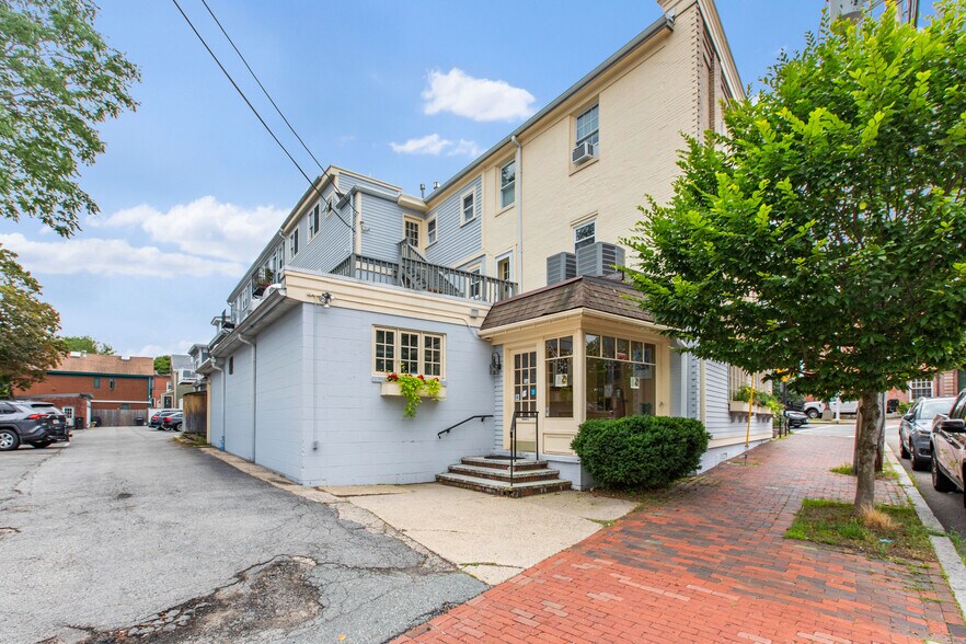 140 High St, Newburyport, MA à vendre - Photo de l’immeuble – Image 3 sur 8