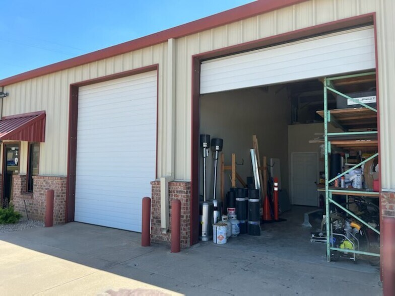 4305 FM 1187, Burleson, TX à louer - Photo de l’immeuble – Image 3 sur 5