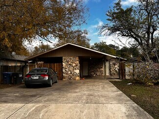 Plus de détails pour 2701 Woodbury St, San Antonio, TX - Logement à vendre