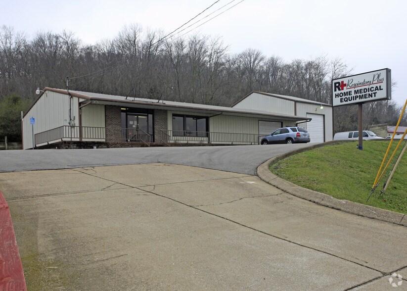 617 S James Campbell Blvd, Columbia, TN à louer - Photo de l’immeuble – Image 2 sur 13