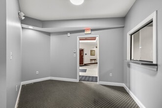 1230 Lexington Ave, Mansfield, OH à louer Photo intérieure– Image 1 sur 15