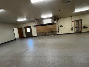 724 W 15th St, Edmond, OK à louer Photo intérieure– Image 1 sur 13