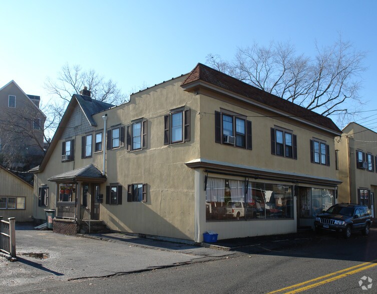 152-156 River Road Ext, Cos Cob, CT à louer - Photo de l’immeuble – Image 1 sur 1