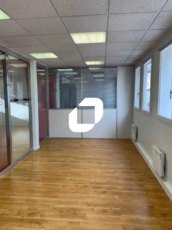 Bureau dans Montrouge à louer Photo de l’immeuble– Image 1 sur 28