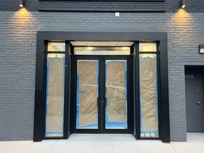 972-978 Morris Park Ave, Bronx, NY à louer Photo de l’immeuble– Image 1 sur 2