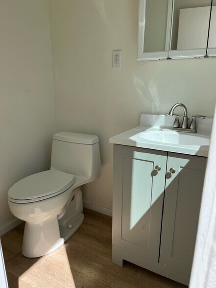 1728 W 166th St, Gardena, CA à vendre - Photo de l’immeuble – Image 3 sur 11