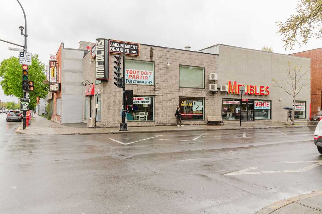 1805-1807 Rue Beaubien E, Montréal, QC à vendre Photo principale– Image 1 sur 24