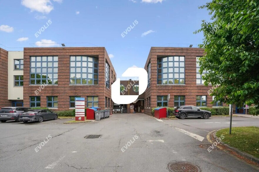 Local d’activités dans Villiers-sur-Marne à louer - Photo de l’immeuble – Image 3 sur 8