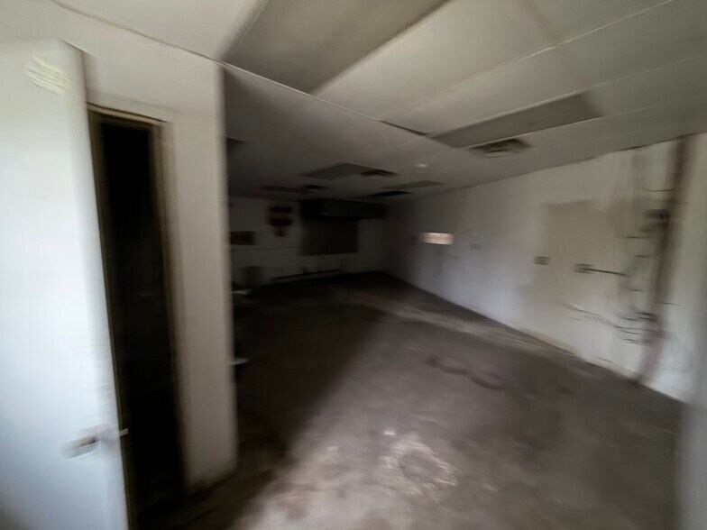 529-535 E 5th Ave, Gary, IN à louer - Photo de l’immeuble – Image 3 sur 21