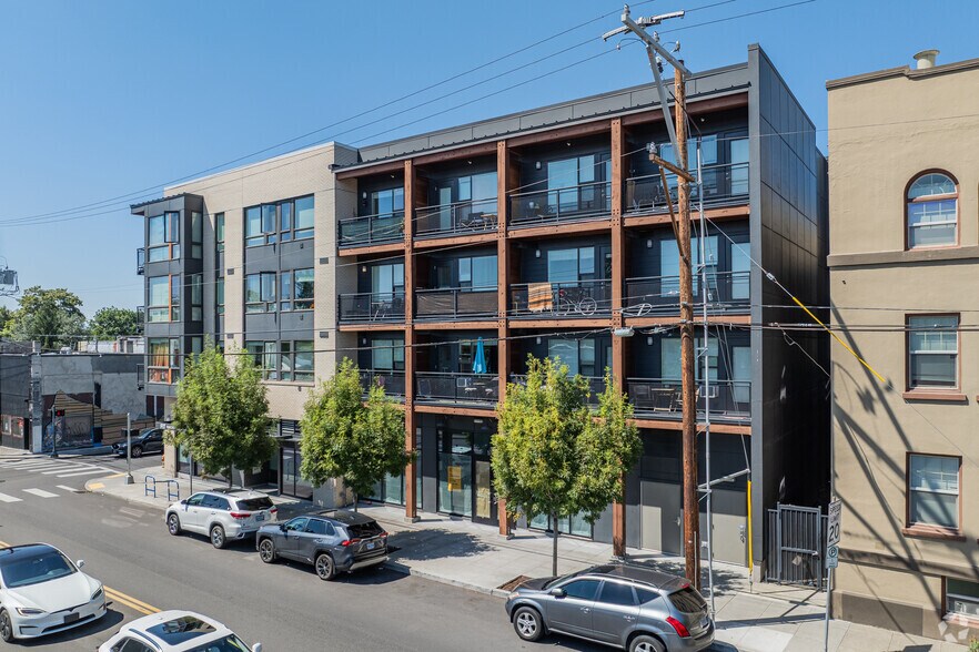 1478 SE 49th Ave, Portland, OR à louer - Photo de l’immeuble – Image 3 sur 5