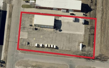 300 W Industrial St, Valley Center, KS à louer Photo de l’immeuble– Image 2 sur 6