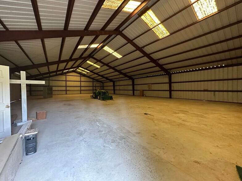 3972 Millside Rd, Laurel Hill, FL à louer - Photo de l’immeuble – Image 3 sur 10