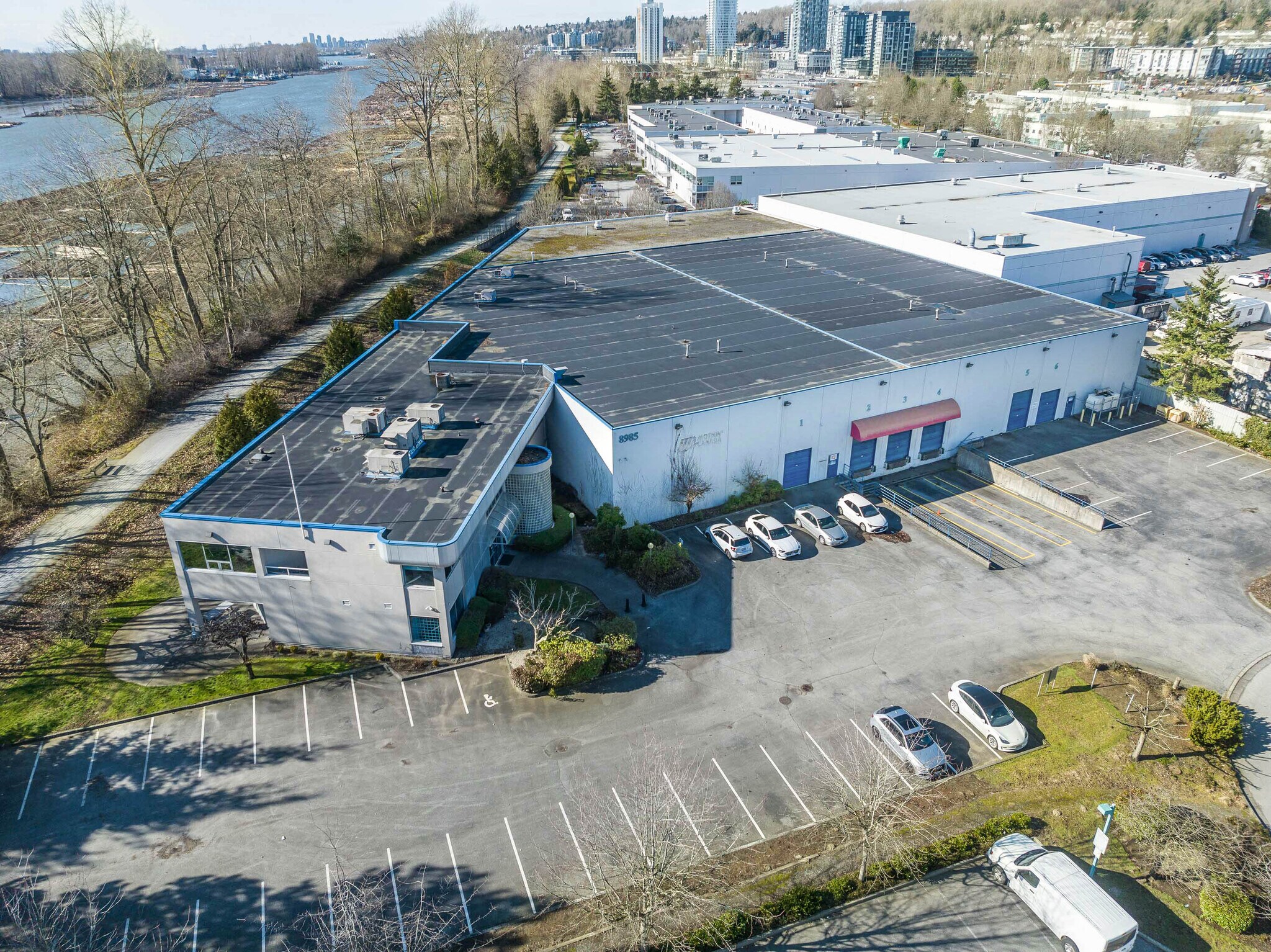 8985 Fraserwood Ct, Burnaby, BC à vendre Aérien– Image 1 sur 14