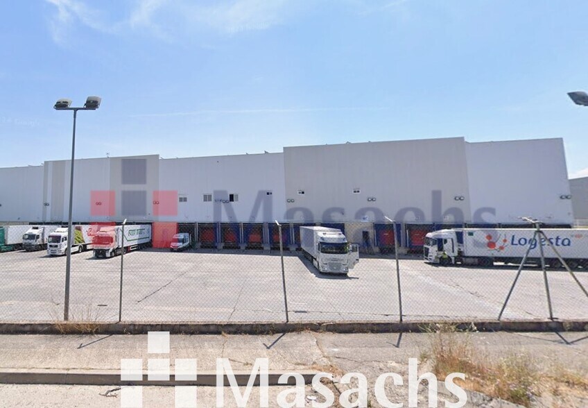 Industriel/Logistique dans Valdemoro, Madrid à vendre - Photo de l’immeuble – Image 2 sur 13